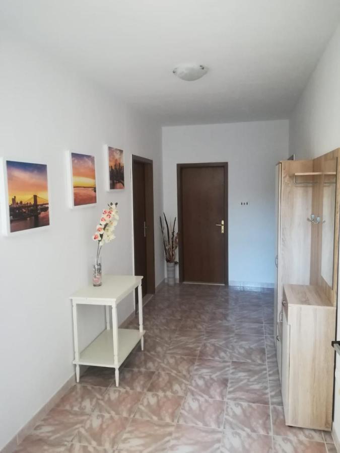 Apartment Ruby Подстрана Екстериор снимка
